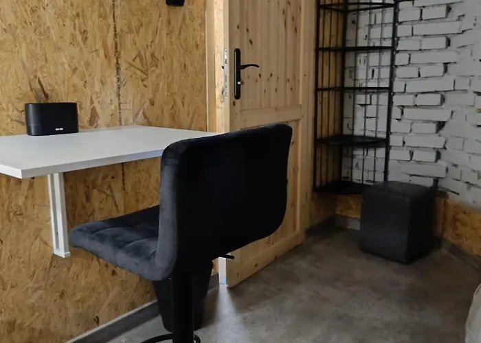 Bed and breakfast 1 Industrial